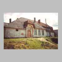 022-1107 Goldbach 09.06.1993. Das Gemeindehaus, gesehen vom hinteren Gemeindeweg.jpg
